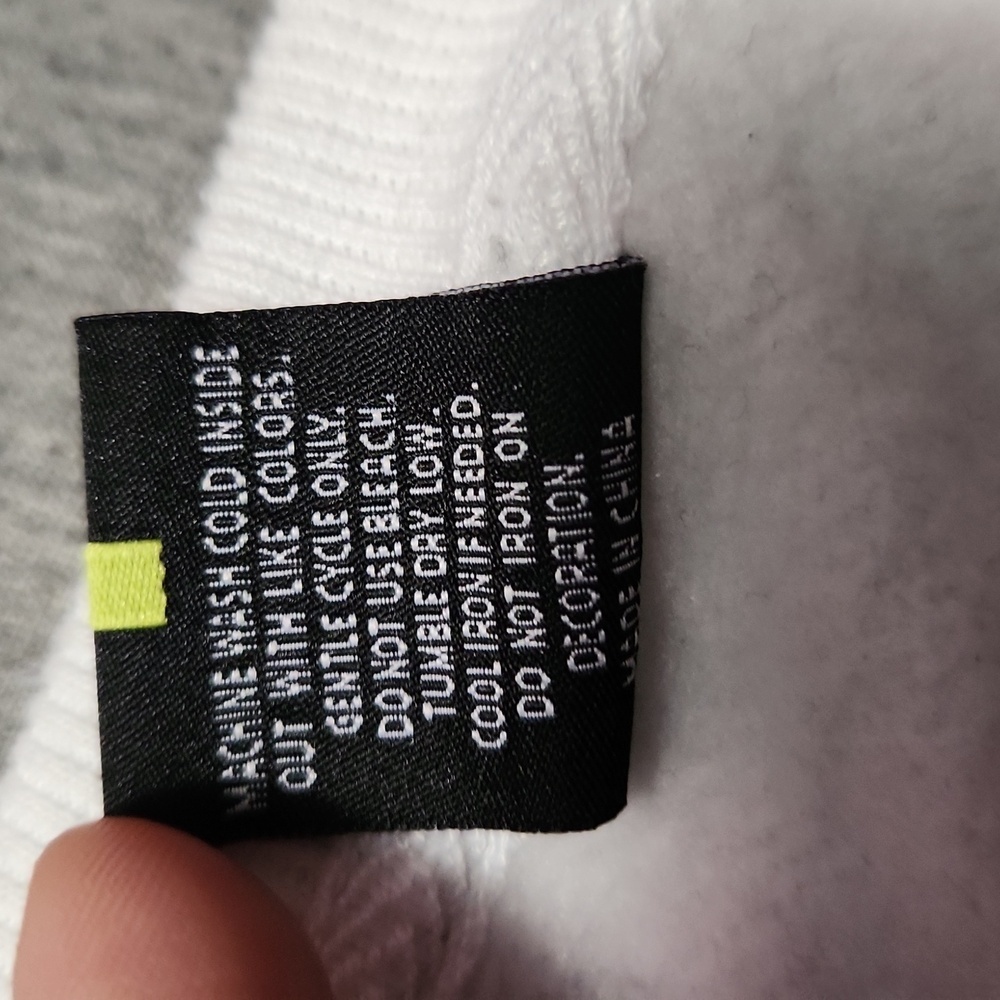 Screenshot sweatshirt size large - Picture 6 of 7